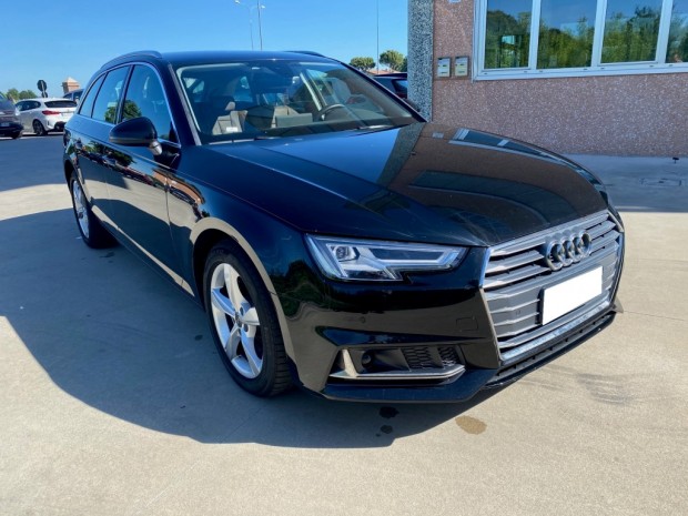 Audi A 4 (5) Audi A 4 (5)