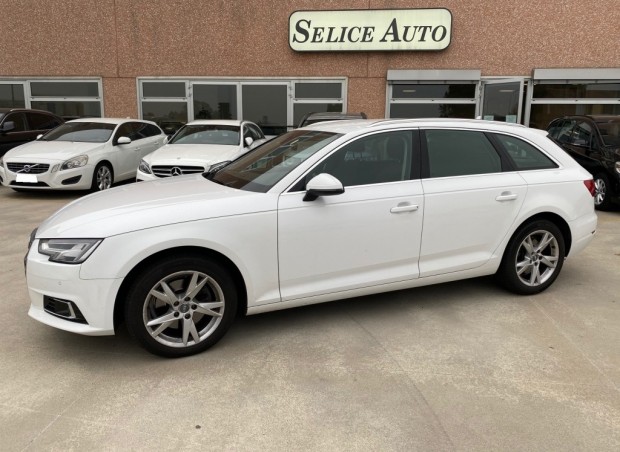 Audi A 4 AVANT BIANCA (1) Audi A 4 AVANT BIANCA (1)