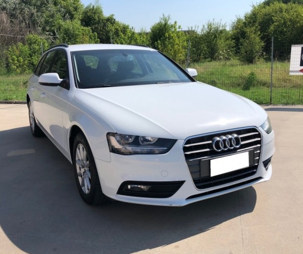 Audi A 4 Avant (1) Audi A 4 Avant (1)