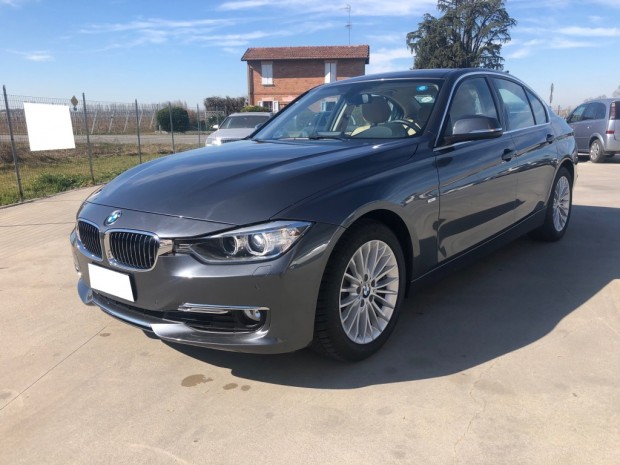 BMW 330 (2) BMW 330 (2)