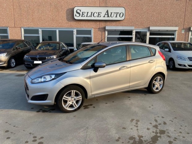 Ford Fiesta (7) Ford Fiesta (7)