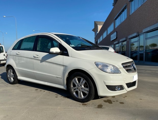 MERCEDES CLASSE b gpl (9) MERCEDES CLASSE b gpl (9)