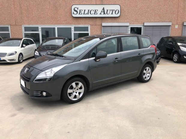 PEUGEOT 5008 (5) PEUGEOT 5008 (5)