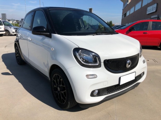 Smart (7) Smart (7)