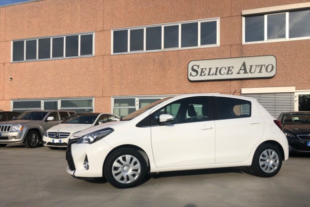Toyota Yaris (36) Toyota Yaris (36)