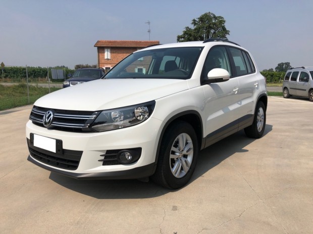 VOLK. TIGUAN (1) VOLK. TIGUAN (1)