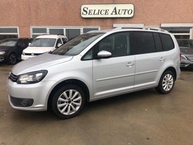 VOLKSWAGEN TOURAN (13) VOLKSWAGEN TOURAN (13)