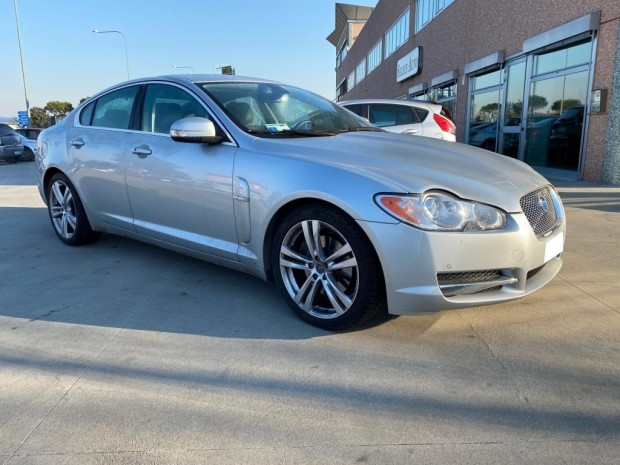 jAGUAR (17) jAGUAR (17)